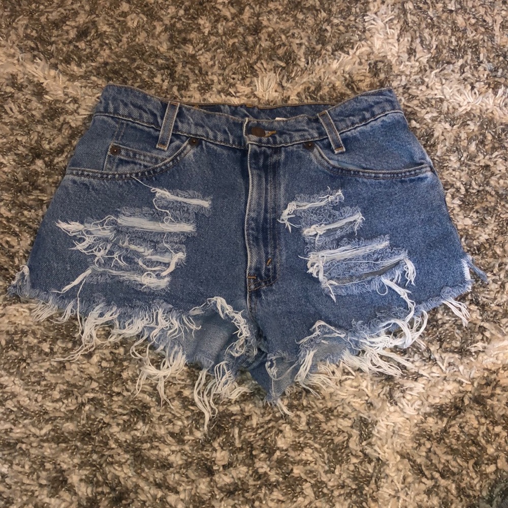 Levi’s high waisted distressed cutoff shorts